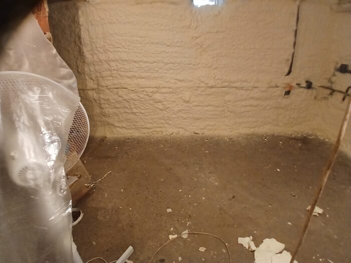 &Eacute;p&uuml;letkorszerűs&iacute;t&eacute;si munk&aacute;latok, r&ouml;gz&iacute;tőelemek felhelyez&eacute;se, fel&uuml;let r&eacute;szlete