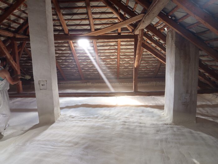 Helysz&iacute;ni dokument&aacute;ci&oacute; &ndash; r&ouml;gz&iacute;tőelemek felhelyez&eacute;se, szerel&eacute;si n&eacute;zet (korszerűs&iacute;t&eacute;si program keret&eacute;ben)